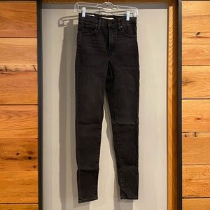 New with tags! Levi’s Mile High Super Skinny Premium Black Jeans 26